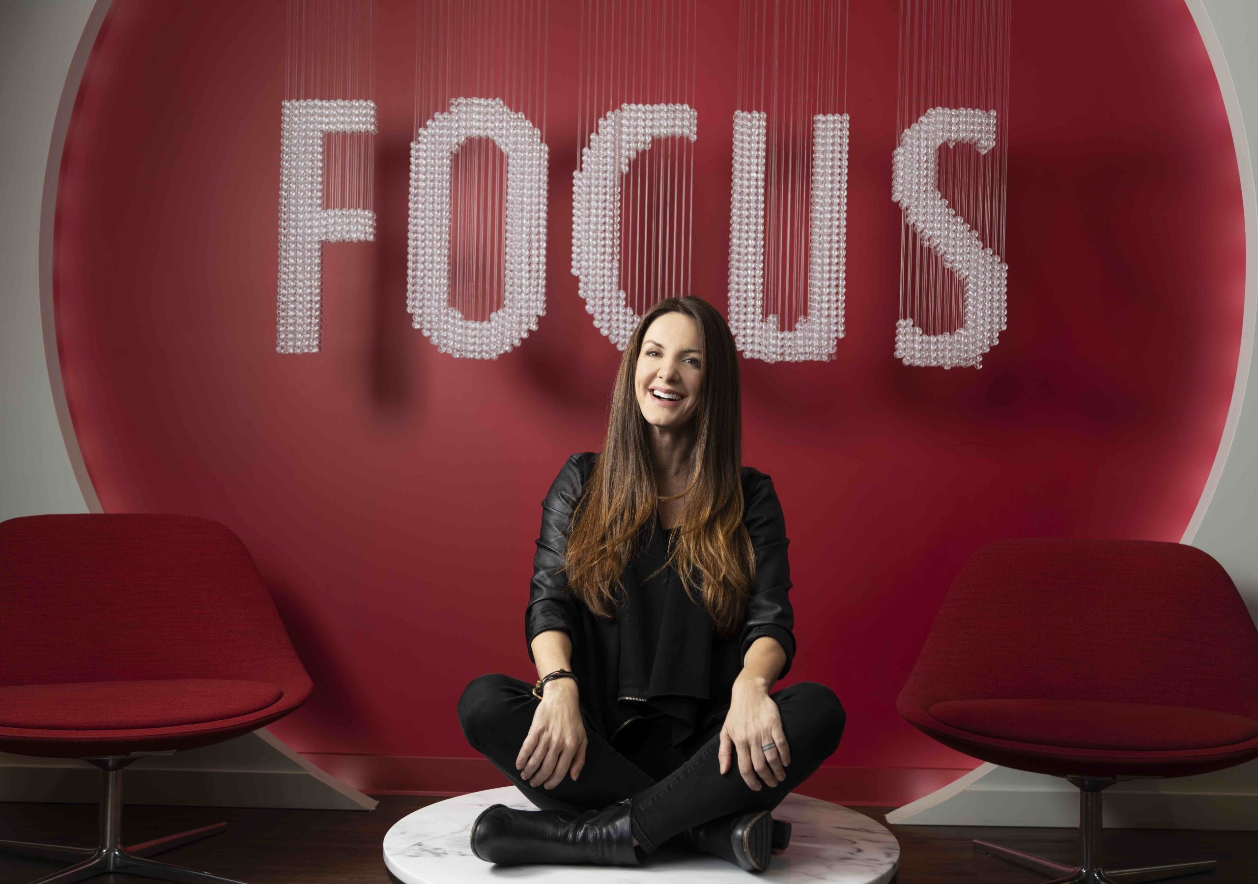 089: Kat Cole, President & COO of FOCUS Brands, on Growing Cinnabon and Leading in Crisis